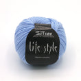 Bild in Galerie-Betrachter laden, LifeStyle von Atelier Zitron - 100% Merino extrafine (superwash)
